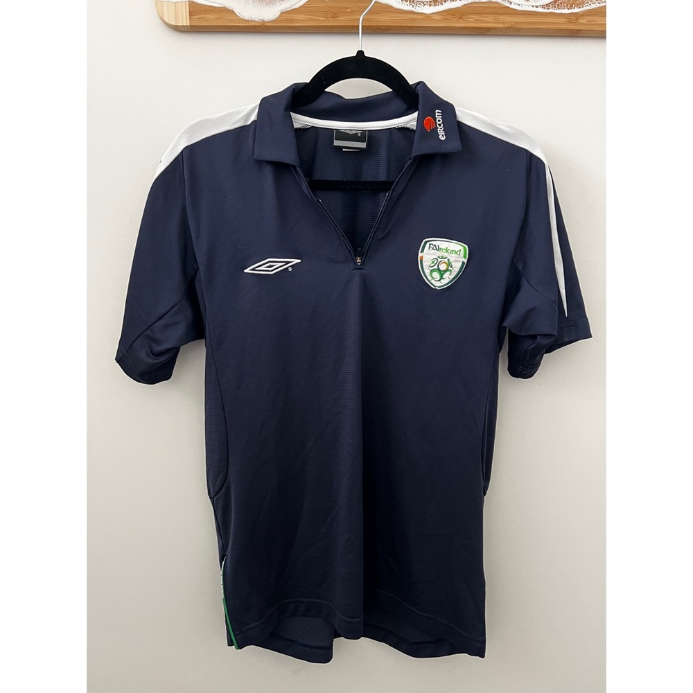 Vintage authentic Ireland soccer jersey
